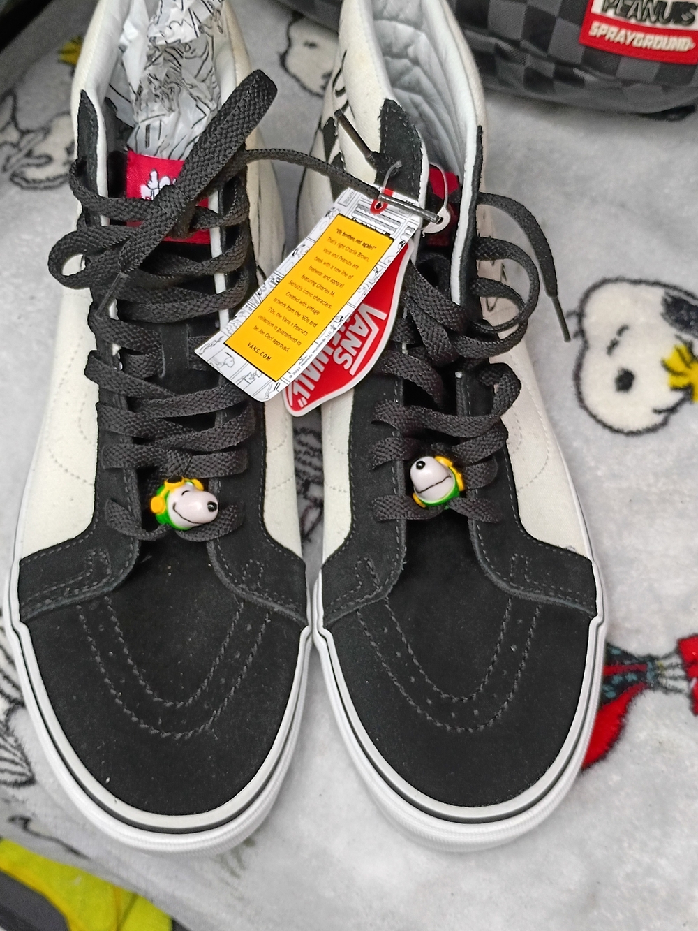 Vans Mens Black and White Limited Edition Snoopy And Woodstock